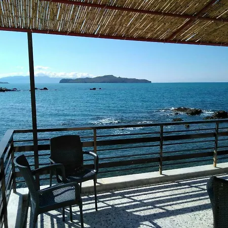 Apartment House On The Sea Near Chania Galatas (Chania)